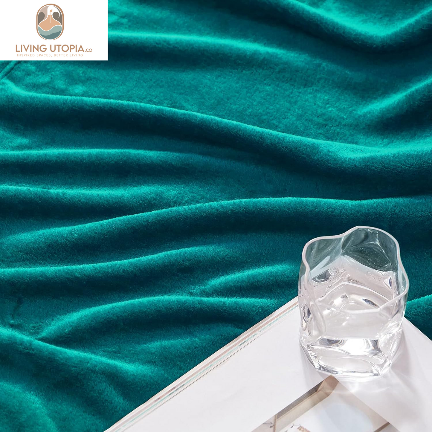 Extra Large Fleece Throw Blanket for Couch, Sofa, 300GSM Super Soft and Warm Blankets, Teal Throw All Season Use, Cozy, Plush, Lightweight, 50X70 Inches