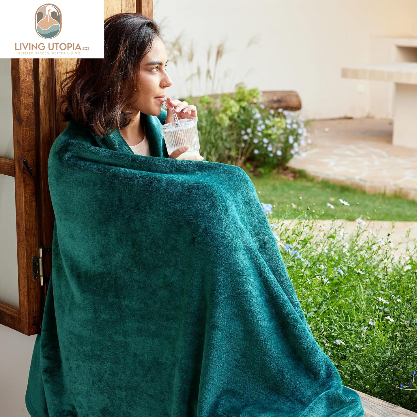 Extra Large Fleece Throw Blanket for Couch, Sofa, 300GSM Super Soft and Warm Blankets, Teal Throw All Season Use, Cozy, Plush, Lightweight, 50X70 Inches