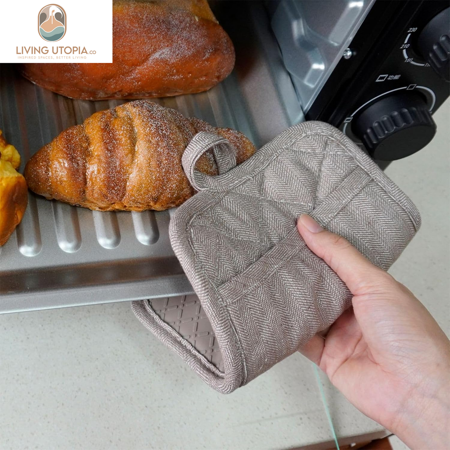 Pot Holders Yarn-Dyed Set of 3 Non Slip Silicone Kitchen Lines Heat Resistant 500℉ Kitchen Gloves BBQ Cooking Baking Cooking Barbecue Microwave Machine Washable (Khaki Pot Holders)