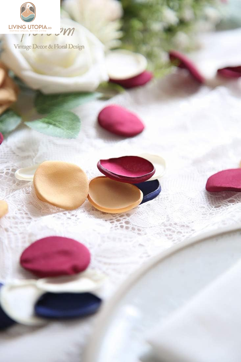 500Pcs Rose Petals Burgundy Navy Faux Silk Flower Petals for Wedding Flower Girl Basket Aisle Runner Scatter Dinner Table Centerpieces Party Confetti Bridal Shower Romantic Night Decoration