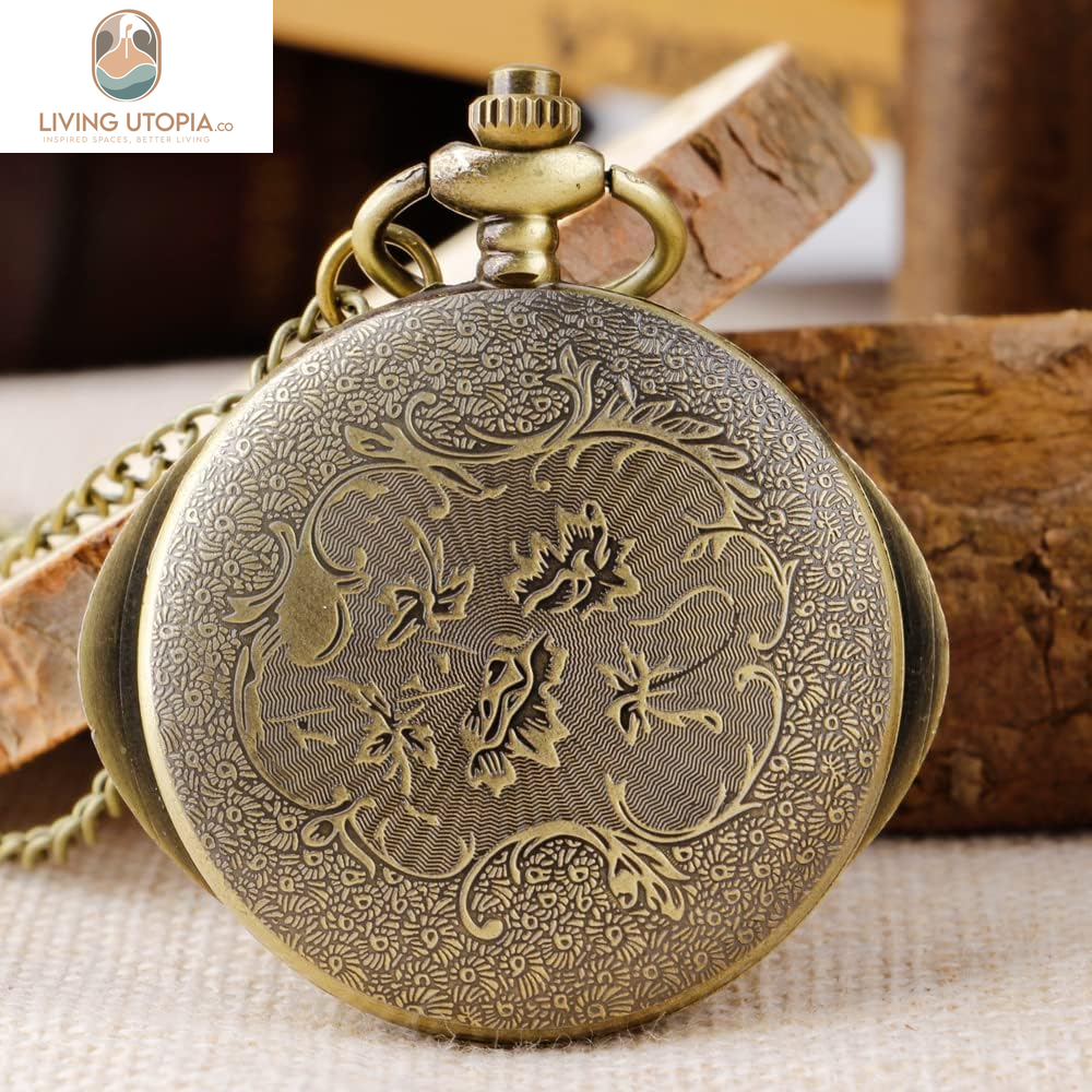 Mens Quartz Pocket Watch Green Eyes round Case Shape Pendant Necklace Pocket Watch