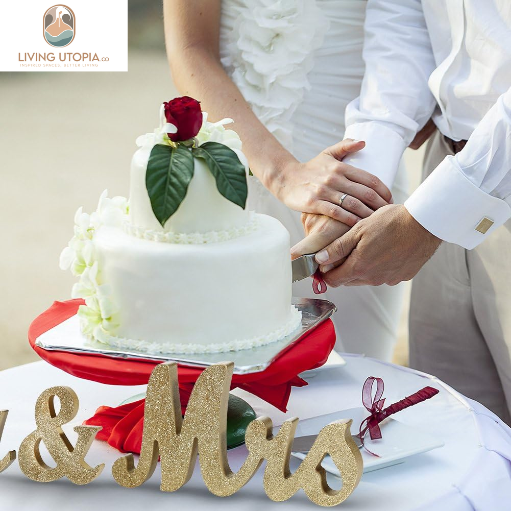 Mr and Mrs Signs Wedding Sweetheart Table Decorations Glitter Wooden Freestanding Letters for Photo Props, Rustic Wedding Decoration, Anniversary Wedding Shower Gift (Golden)