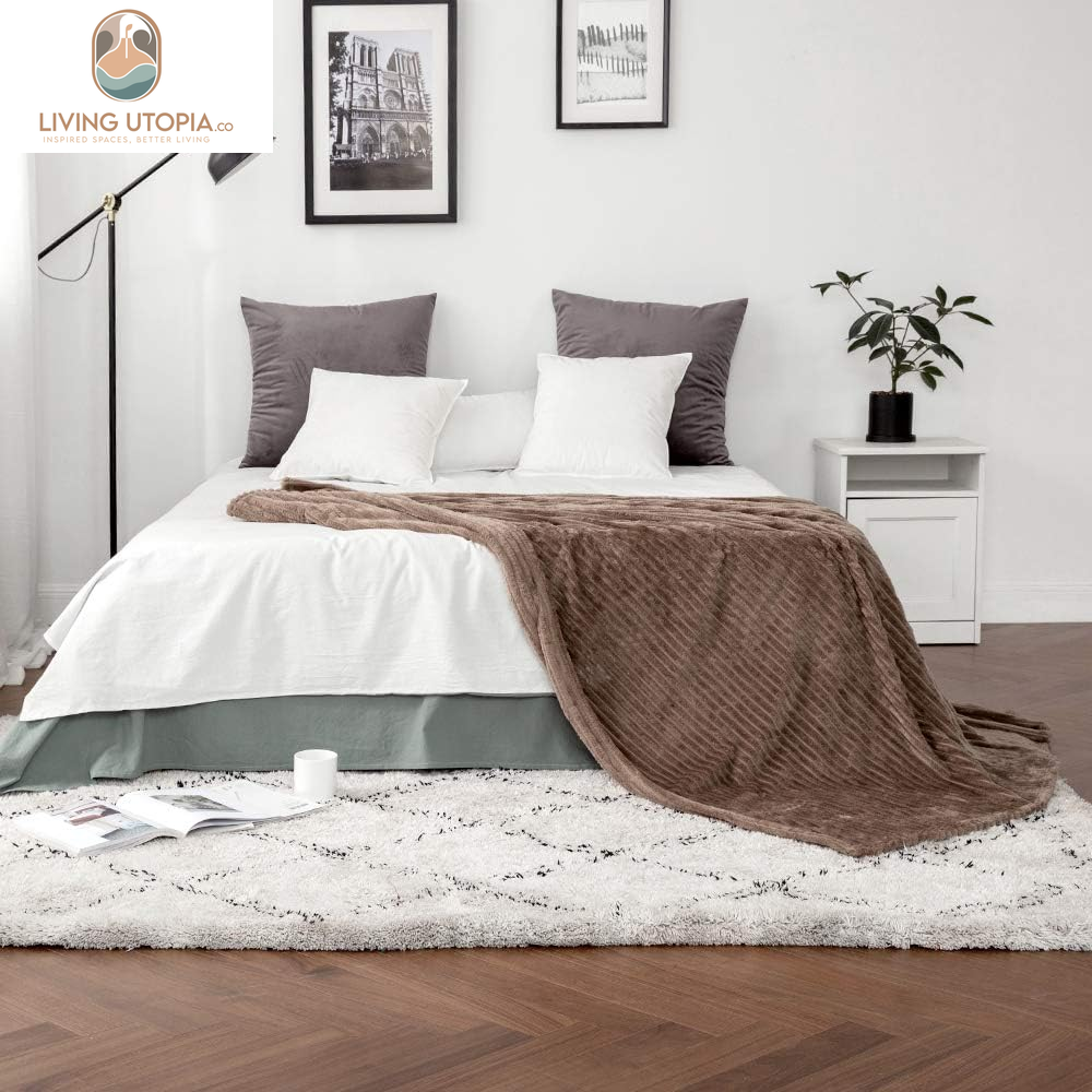 Fleece Throw Blanket for Couch 300GSM Super Soft Lightweight Plush Striped Blanket, Brown Warm Cozy Breathable Ribbed Flannel Blanket for Bed/Sofa, Twin Size 60"X80"