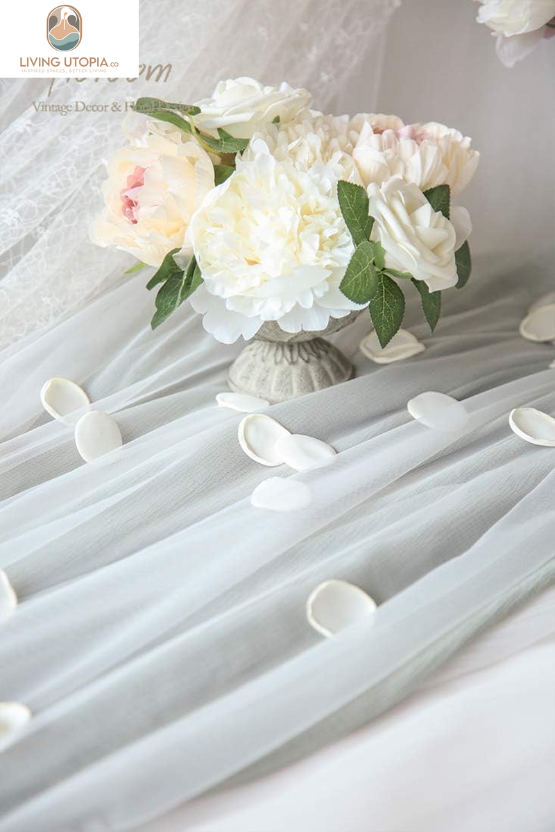300Pcs Rose Petals Ivory Faux Silk Flower Petals for Wedding Flower Girl Basket White Aisle Scatter Dinner Table Centerpieces Party Confetti Bridal Shower Romantic Night Decoration