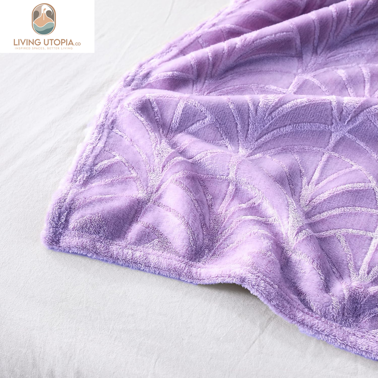 Flannel Fleece Twin Size Blanket for Bed, Soft Fluffy Velvet Bedspread Coverlet with Decorative Vintage Pattern for All Season, Warm and Lightweight, 90X66 Inch, Lilac
