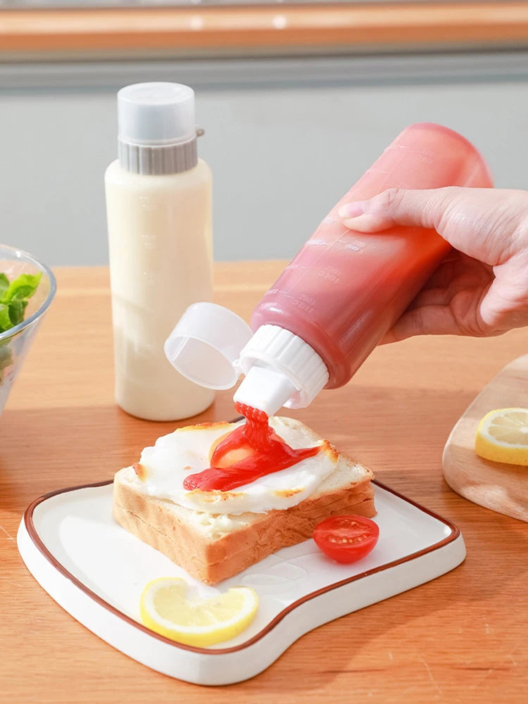 Plastic Condiment Squeeze Bottle Dispenser