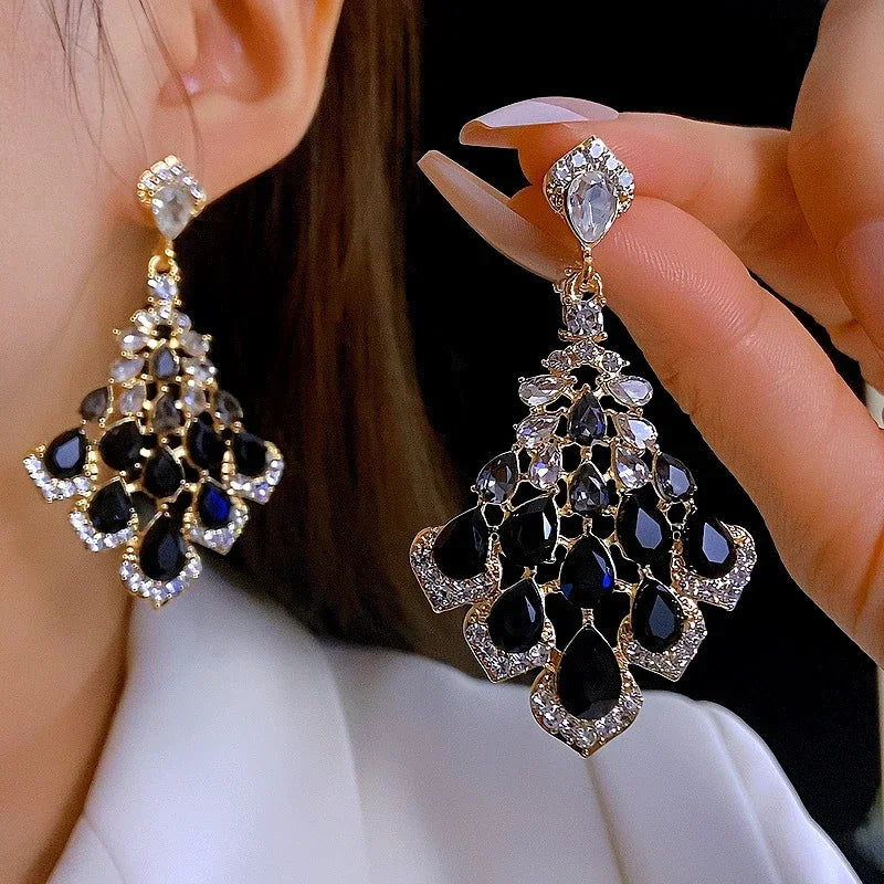 Gold Geometric Oval Zircon Earrings