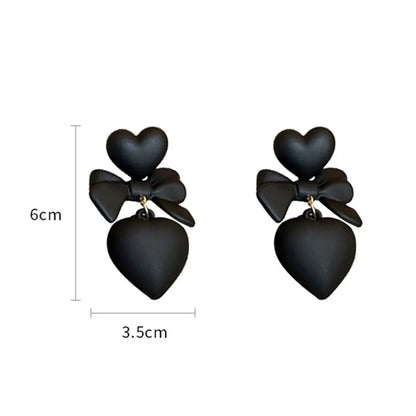 Retro Black Heart Earrings