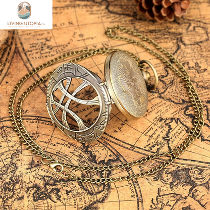 Mens Quartz Pocket Watch Green Eyes round Case Shape Pendant Necklace Pocket Watch